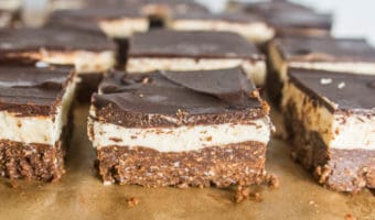From their chocolate crust, to their chocolate glaze, to their custard filling, Vanilla Bean Nanaimo Bars are a no-bake cookie sure to please any dessert lover!